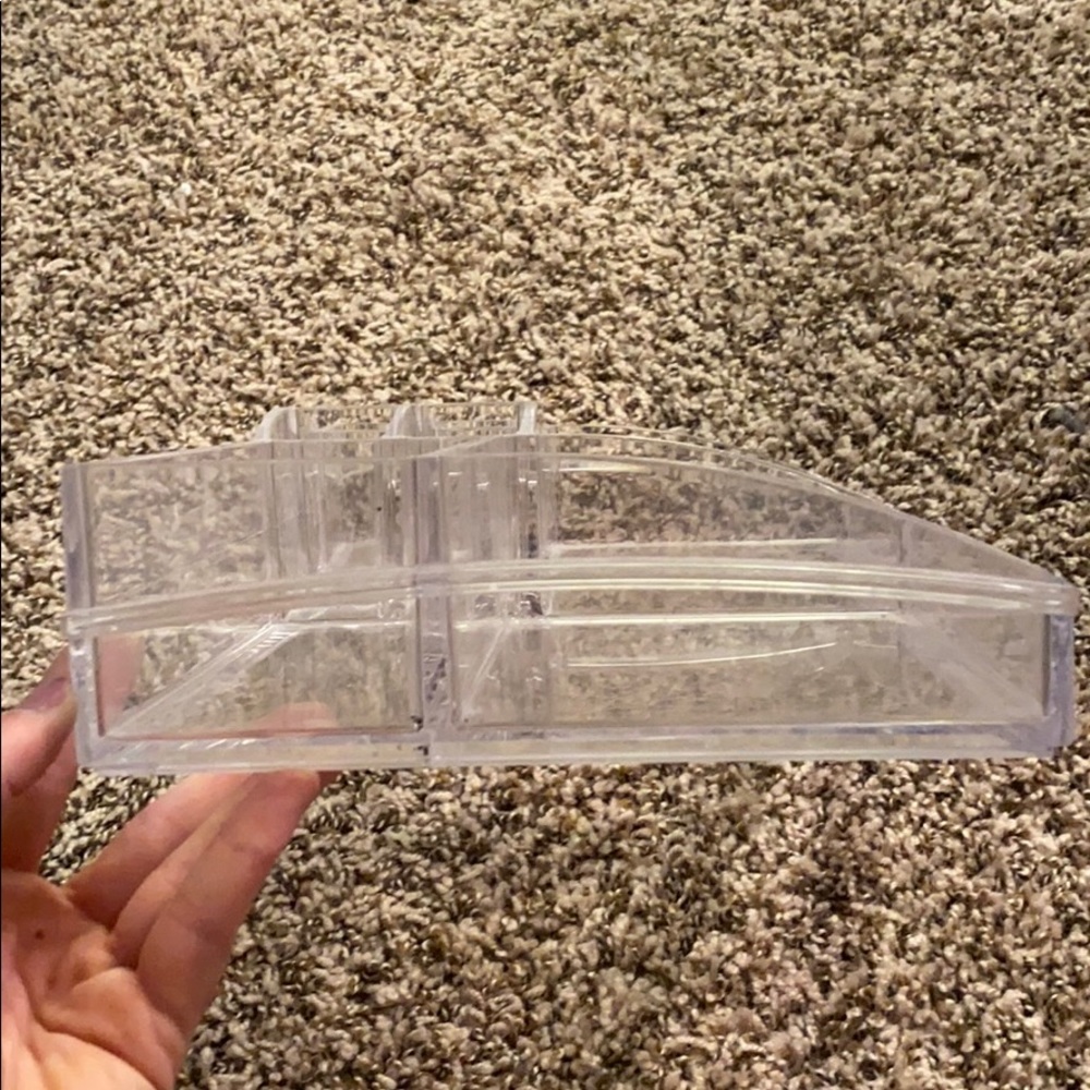 makeup organizer - Picture 3 of 3